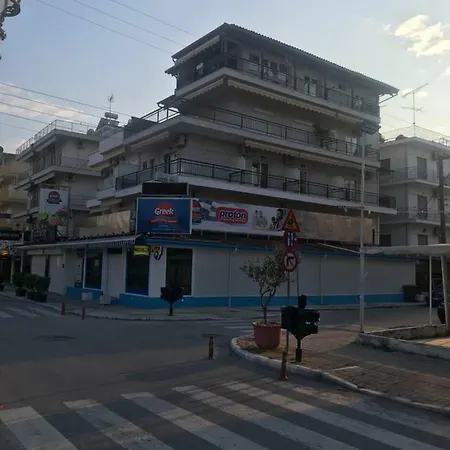 Zeus Place Studio 2 Sea View Apartman *
